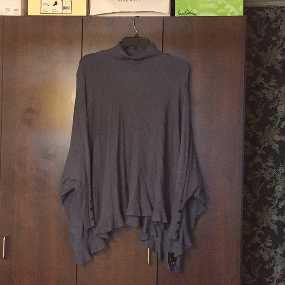 Sweater - Picture 2 of 3